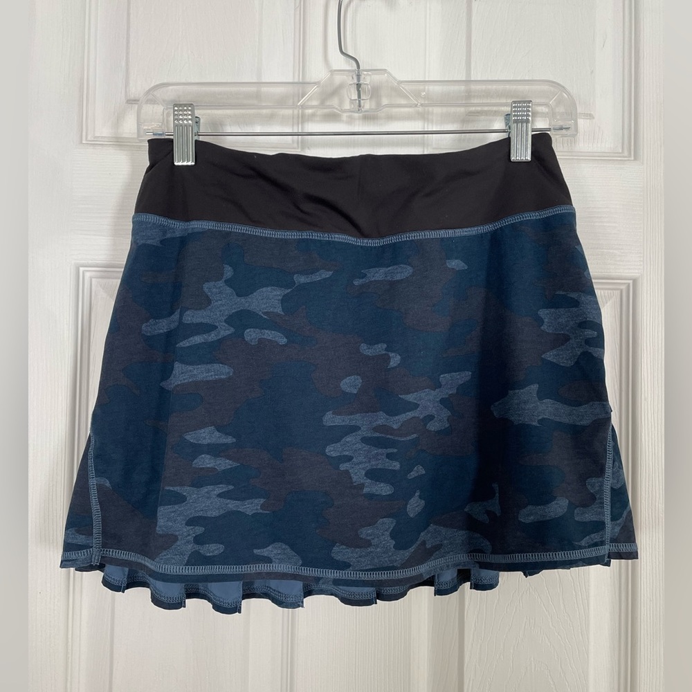 Lululemon Run Pace Setter Tennis Skirt Lotus Camo Blue Size 4